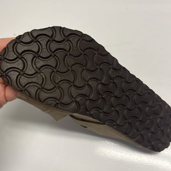 Birkenstocks Size 39 Tan Calais Cork Footbed  Sandal (Left foot only) Unisex - Picture 9 of 11